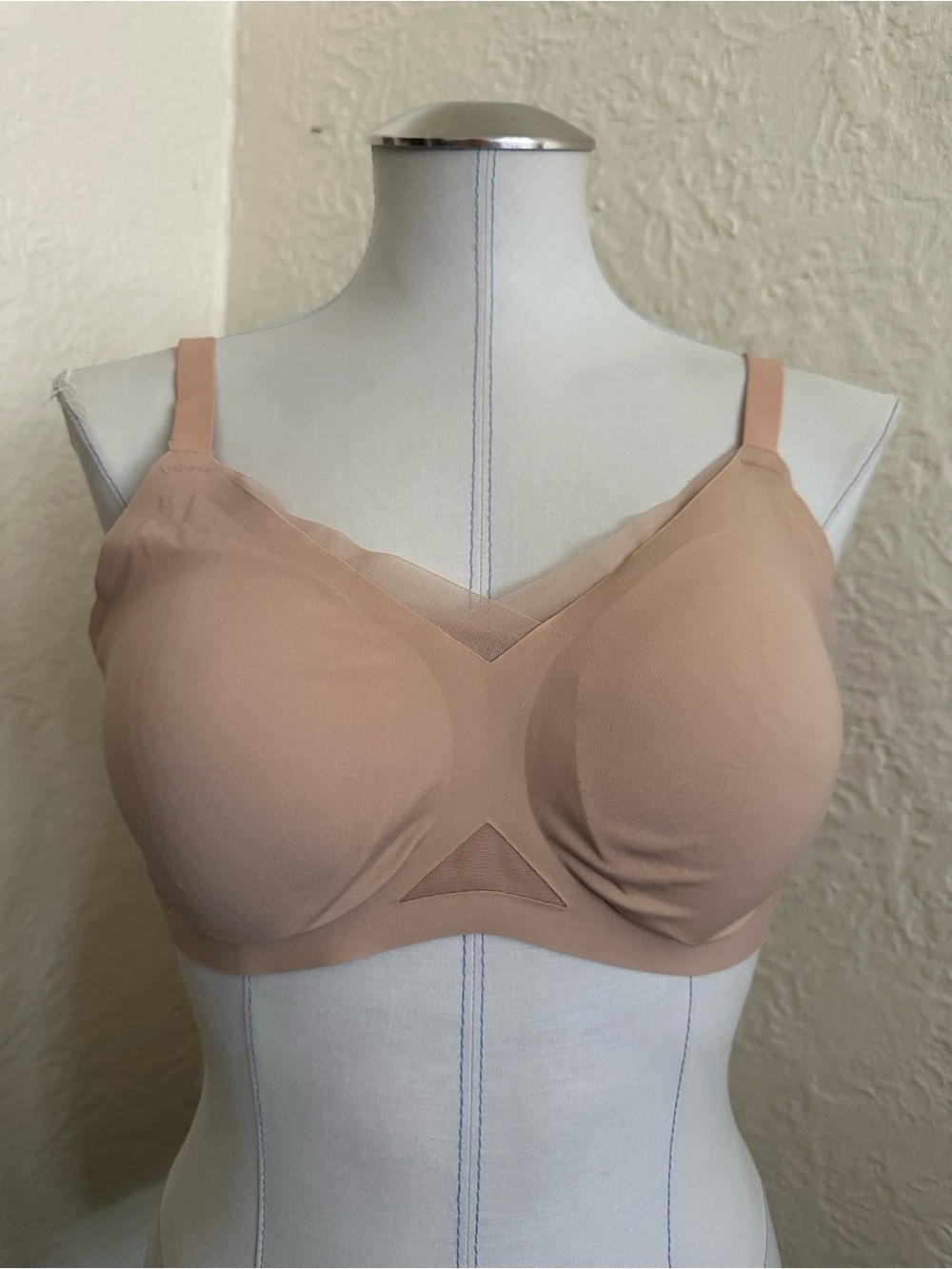 Honeylove CrossOver Wireless Bra Nude Beige Mesh Large - Picture 2 of 5